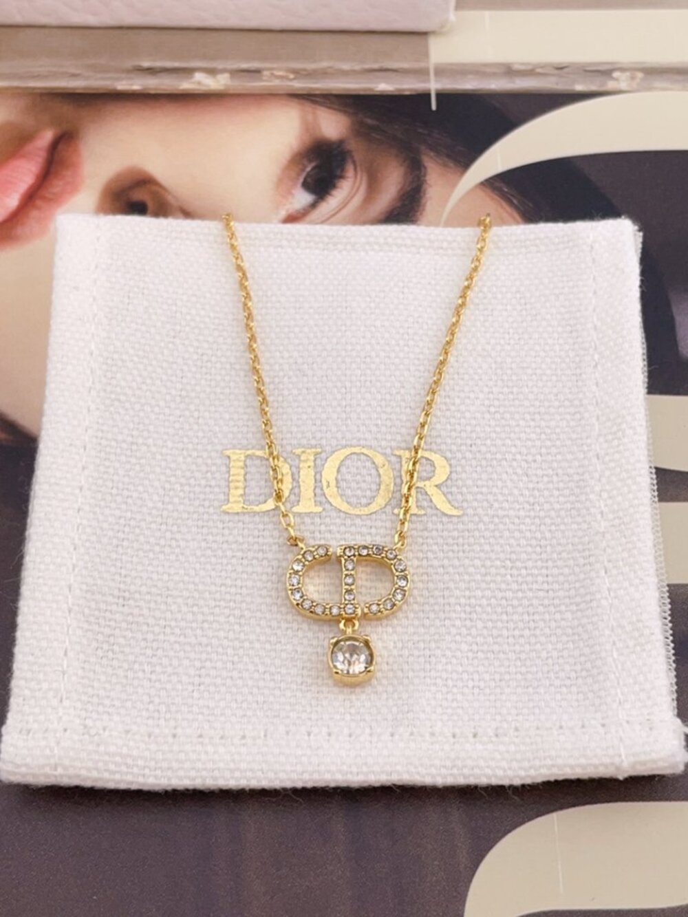 D ior Petit CD Gold Crystal CD Logo Pendant Necklace 100% Authentic - Picture 5 of 8